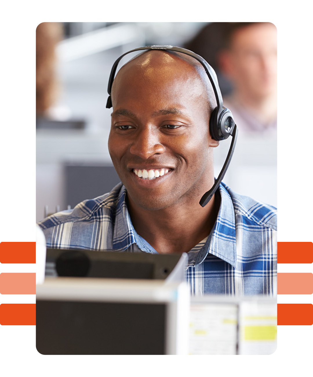 Image of an IT support professional talking on a headset