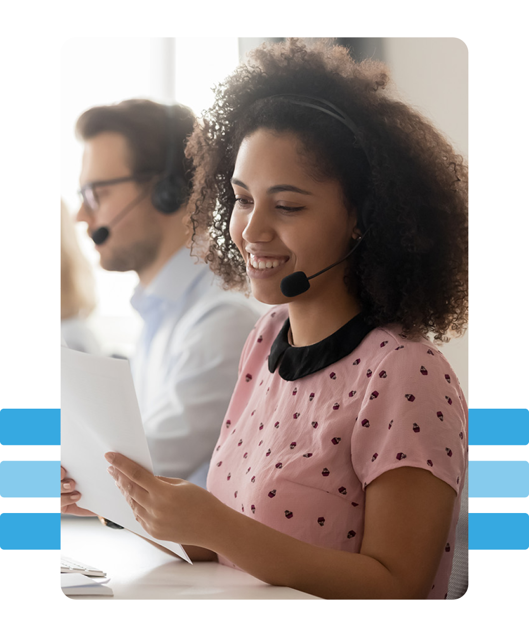 Image of an IT support professional talking on a headset